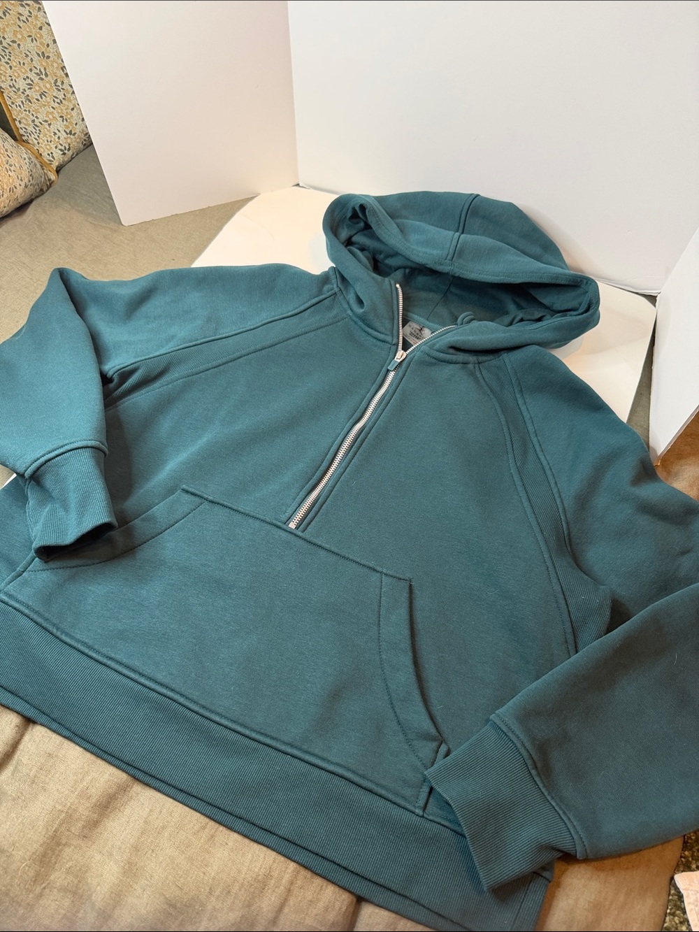 Danskin women’s dark Green/Teal sweatshirt, size extra large